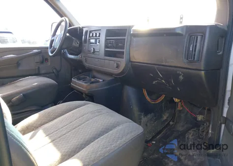 2009 GMC Savana 1500 Work Van z USA, uszkodzony, nr VIN 1GTFG15X591180892